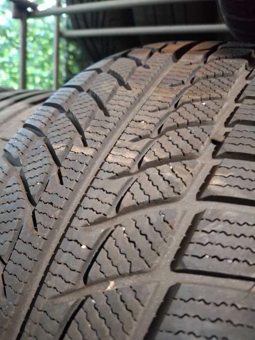 2бр. зимни гуми 225/55/17 Goodride DOT 2022