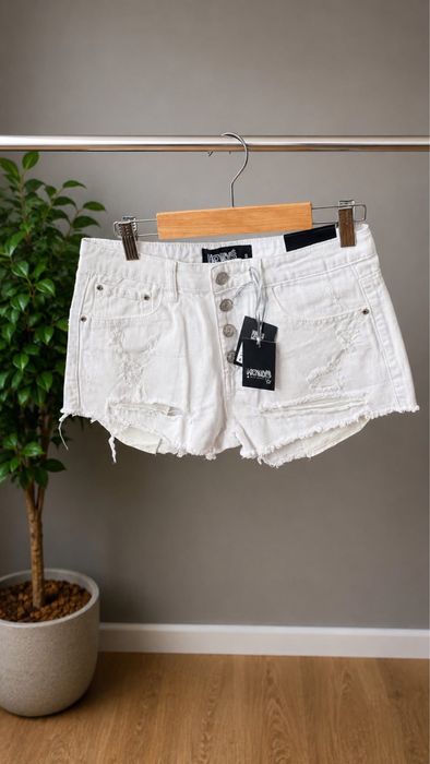 Pantaloni scurti
