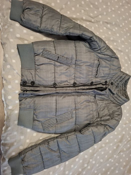 Geaca de fisi rezistenta la ploaie si foarete caldurosa.