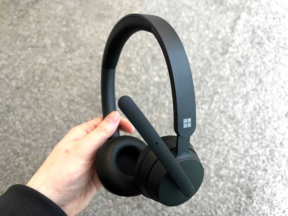 Беспроводная гарнитура Microsoft Modern Wireless Headset