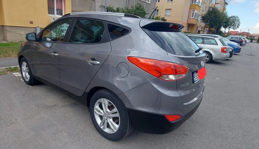 Hyundai ix35 Hyundai ix35 2.0 CRDI High 4WD  Automatic Premium