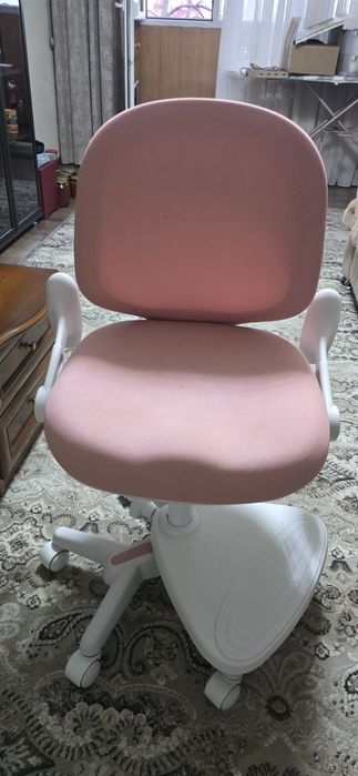 Детское эргономичное кресло Mark Adler Junior 5.0 (Pink)