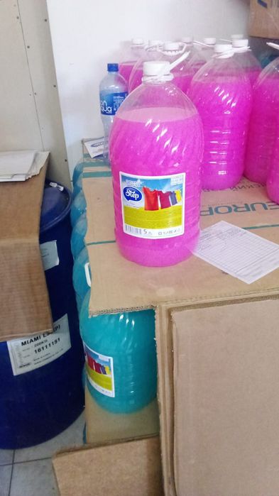 В продаже жидкое мыло