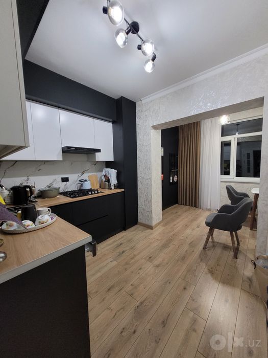 Продается квартира в Мирзи Улугбеке, Корасув 1, 4 комнатная