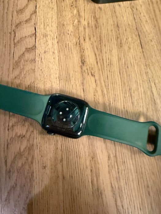 Apple watch series 7