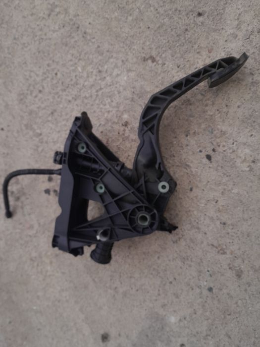 Pedală ambreiaj skoda