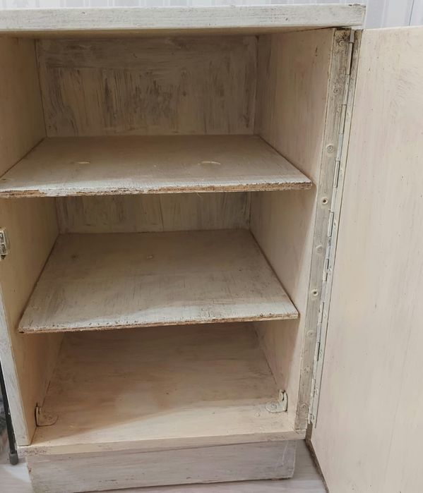 Продается тумба российского производства