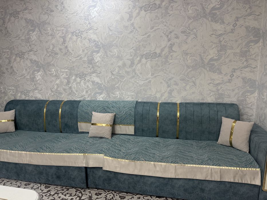 Продам 4м диван почти новый