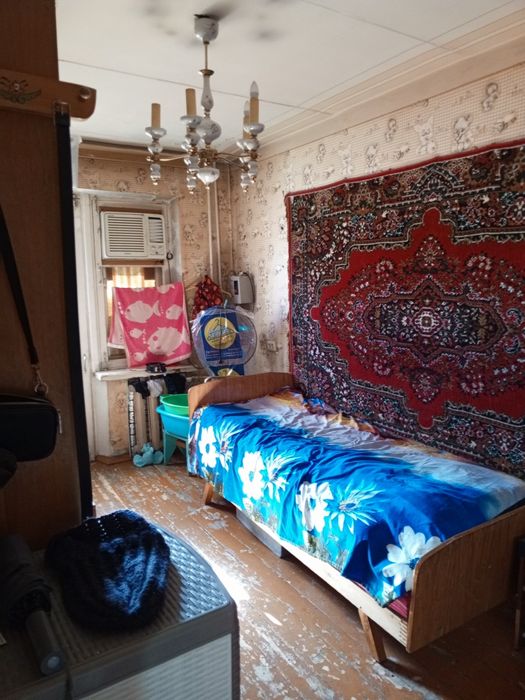 Продам квартиру 4/3/5, кирпич, раздельный санузел, два балкона, своя