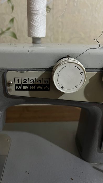 Швейная машина Чайка