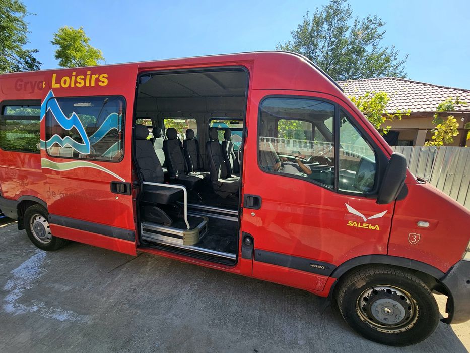 Renault Master 2.5 dCi 120 CP – 15 locuri – 170.000 km – stare mecanică bună