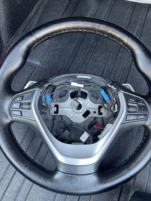 Волан за BMW F30 F31 F32 F20 и др с пера подгрев и вибрация