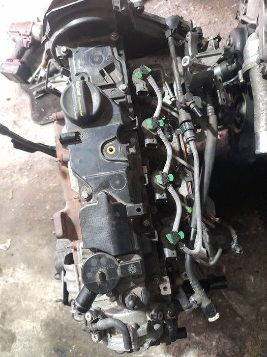 Motor ford fiesta 1,5 tdci an 2015