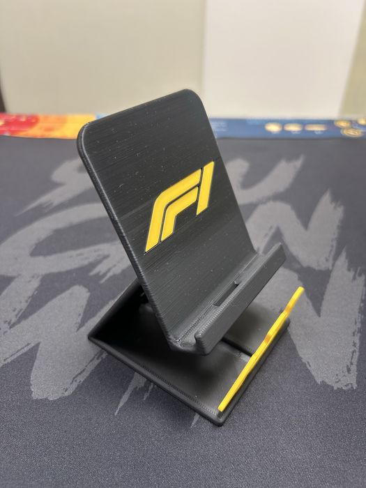 3D принтирана стойка за телефон F1 стил