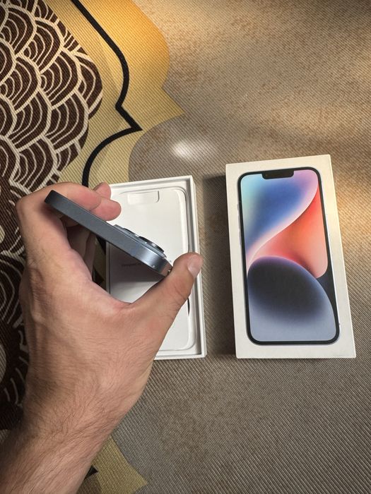 Продам телефон Айфон 14 128Gb