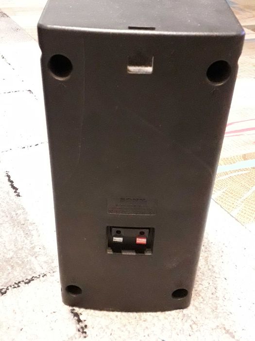 Продавам HI-FI колонка модел SONY-15W/8 OMS в изправност