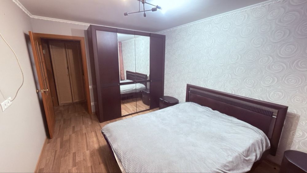 СРОЧНО!Продам 2 комнатную кв.  в 7мкр