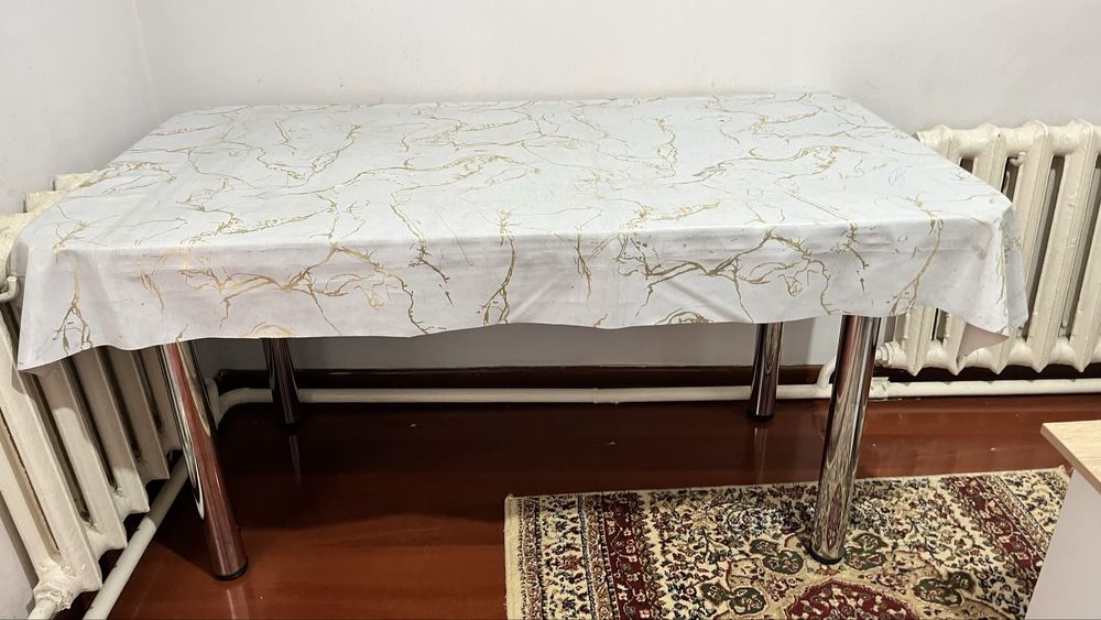 Продам чайный стол