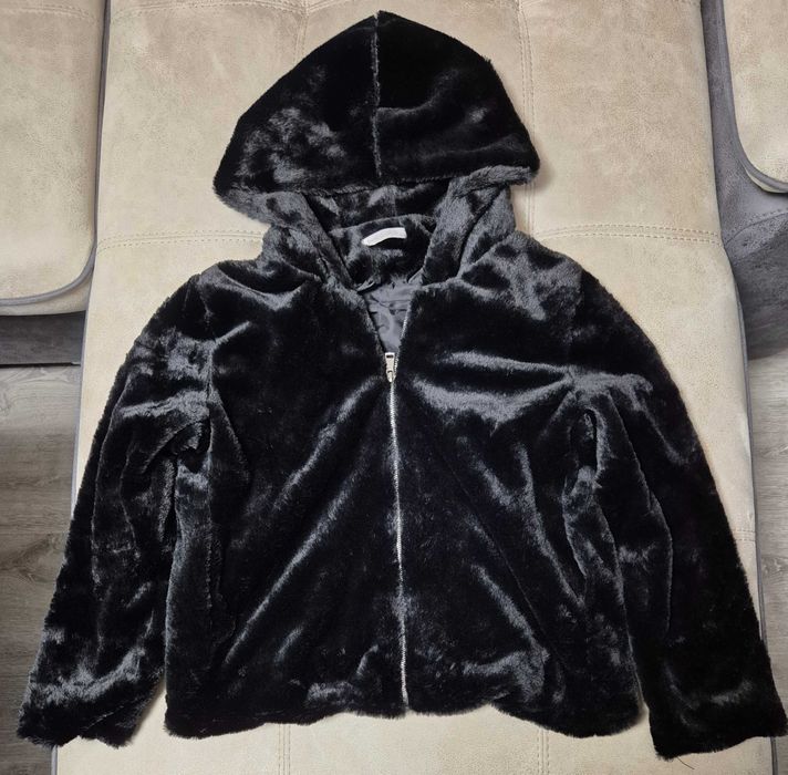 Тънко меко яке от еко косъм