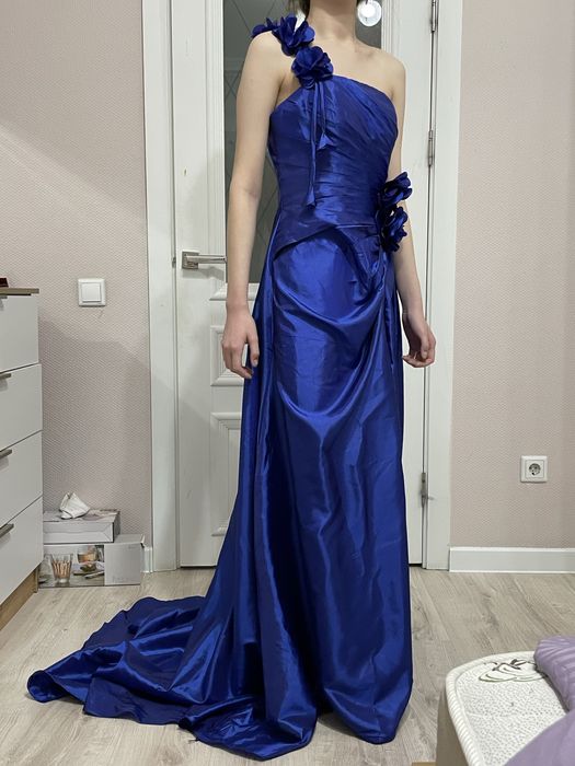 Платье новое вечернее