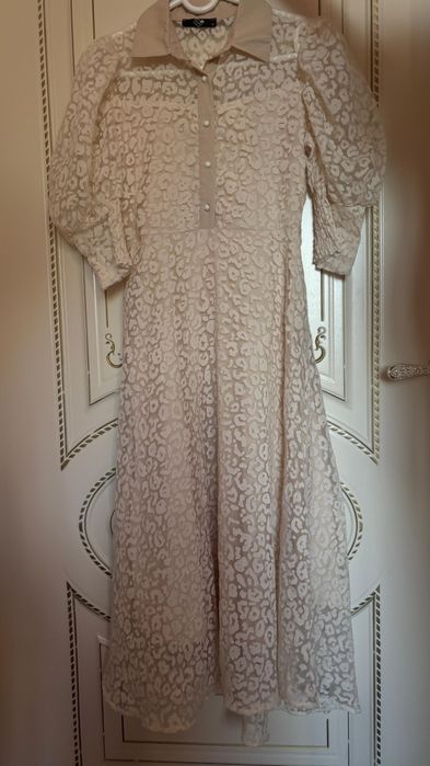 Платья белый, размер S