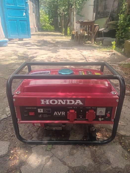 Продам электрогиниратор.