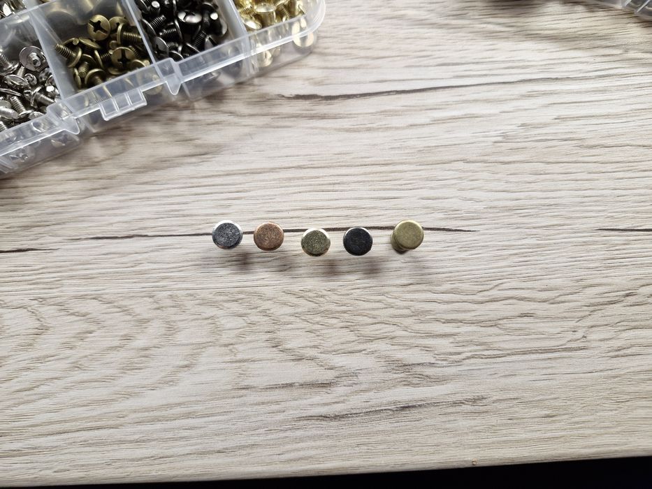 Болтове за колани , двулицеви рапиди