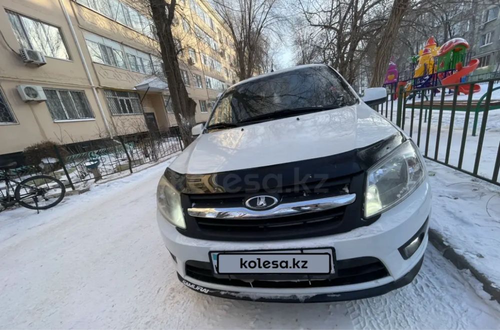 Автомобиль (Lada Granta 2014)