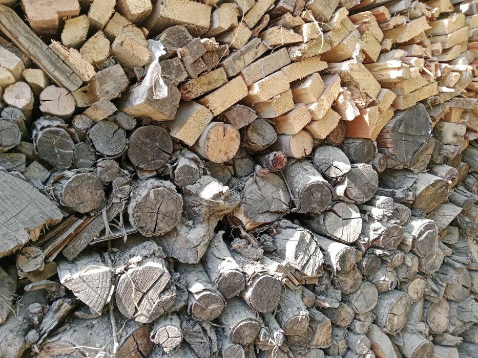 Дрова из фруктовых деревьев