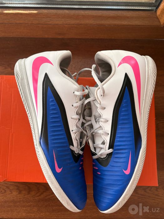 Futzalki Nike Phantom 6 Low Club Ic
