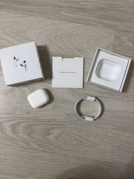 Продаю Эирподс про оригинал