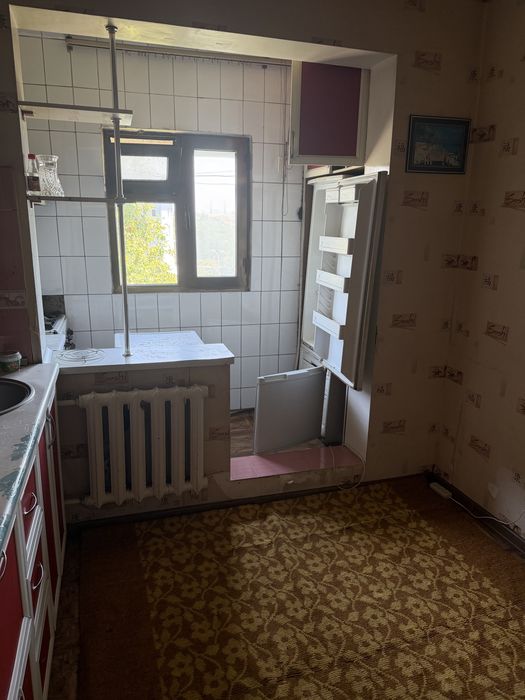 Talaba qizlarga 2 x 500ye.Olmazor t.Qoraqamich2/4.Beruni metro yaqin