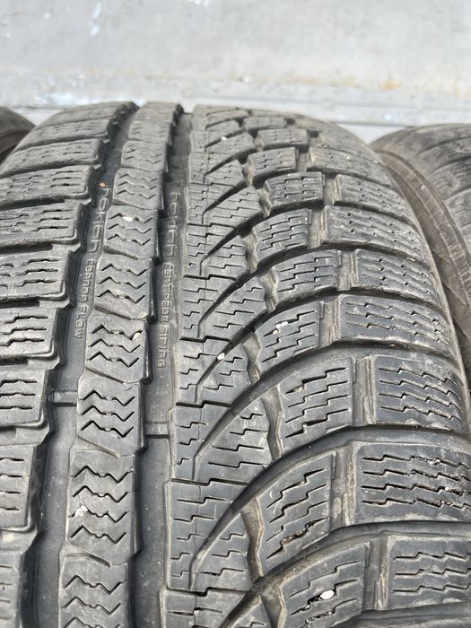 4 бр. зимни гуми 225/45/17 Nokian 7-7,5 mm DOT 1917