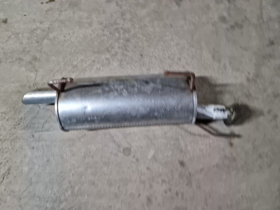 Задно гърне за Нисан Джук