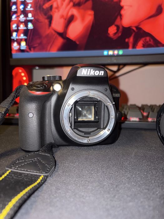 Aparat foto Nikon D3400