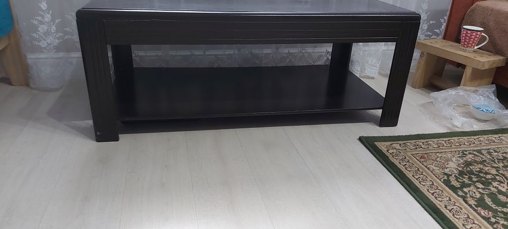 Журнальный столик