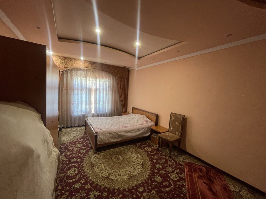 Дом с бассейном и сауной