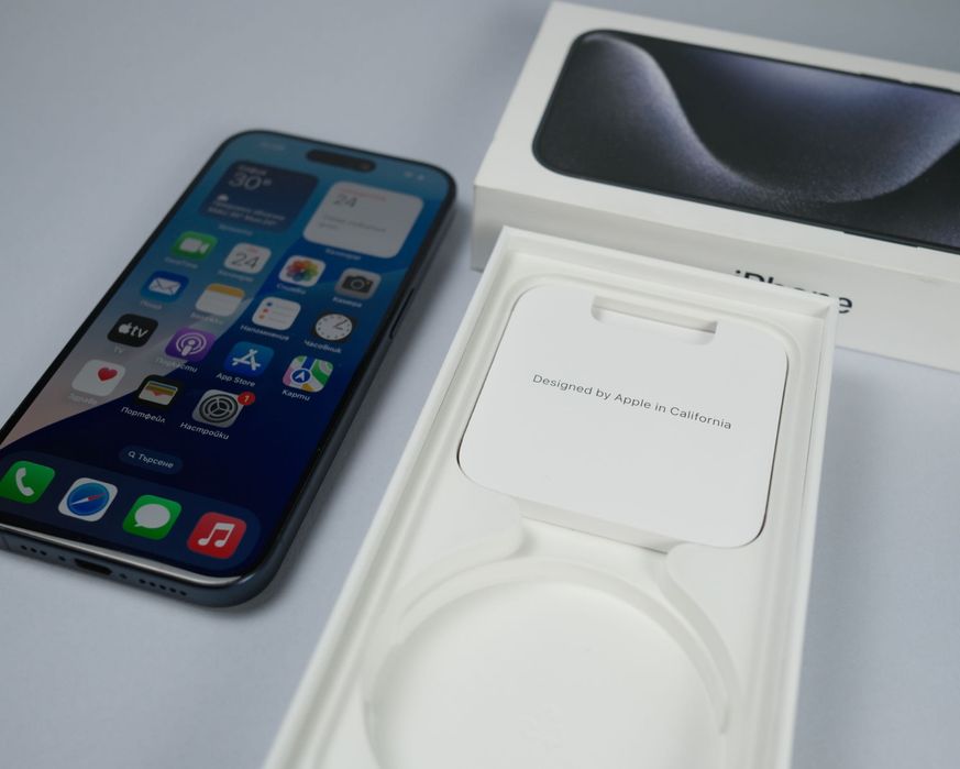 iPhone 15 Pro 512GB Blue Titanium, перфектно състояние, 89% батерия