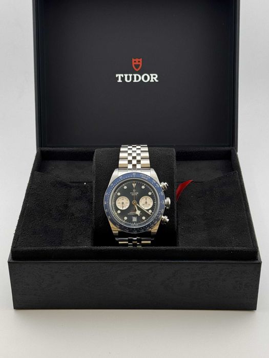 Наручные часы TUDOR Black Bay