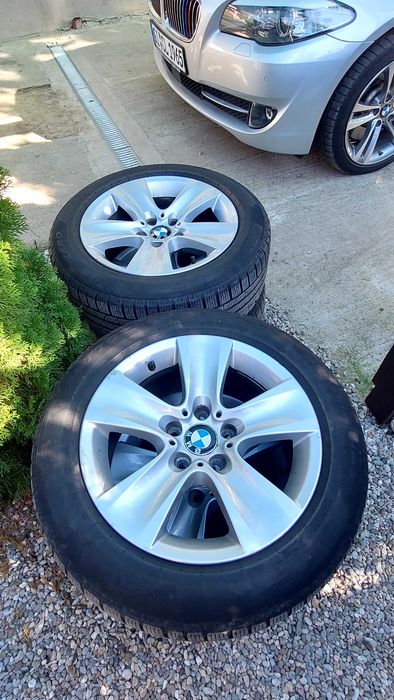 Jante Bmw Oem r17 echipate cu anvelope de iarna Pirelli!