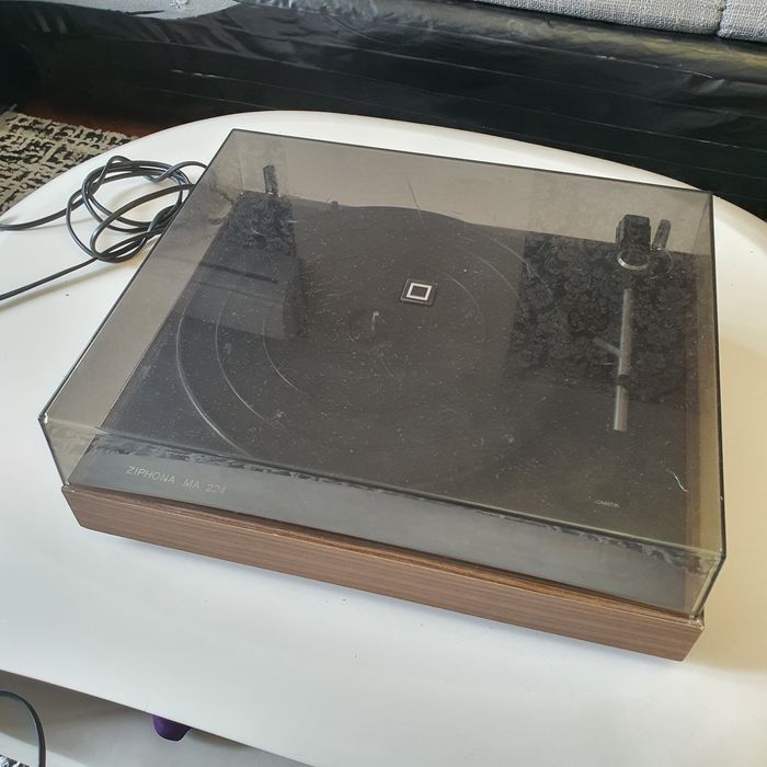 Грамофон Антика ZIPHONA