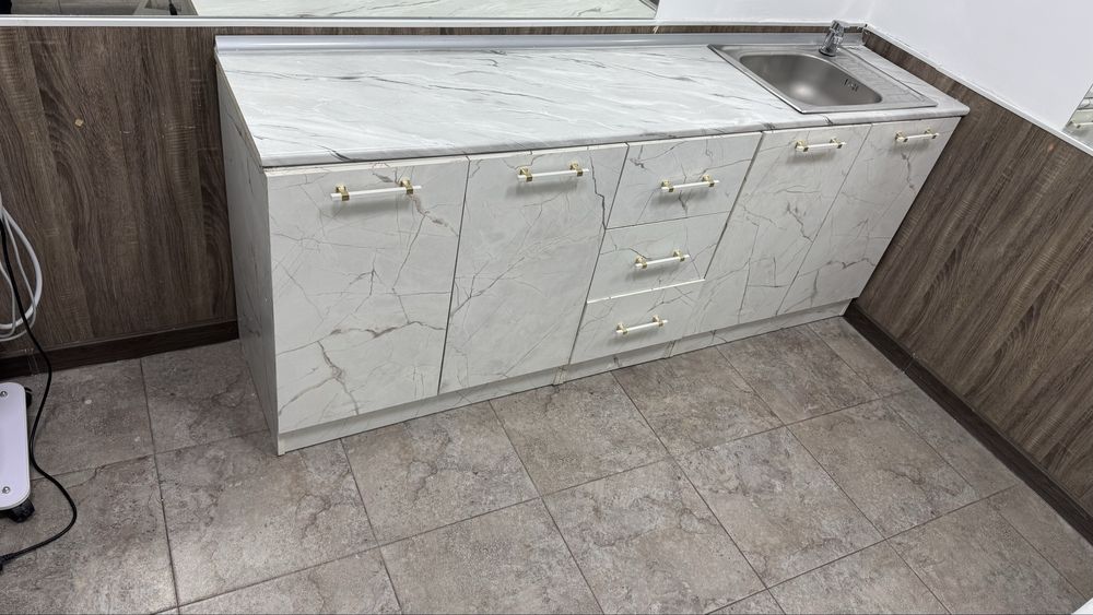 Шкаф со встроенной мойкой