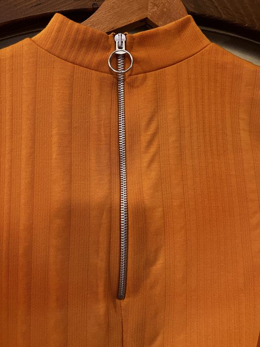 Жълта рокля Zara