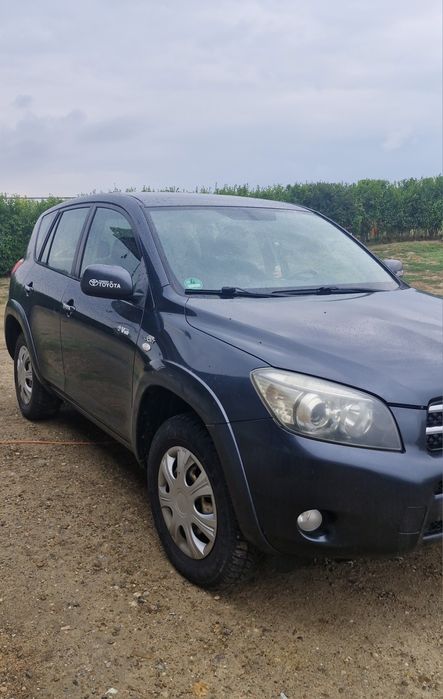 Toyota RAV4 2.2 D-CAT 177 CP – Manuală – Diesel