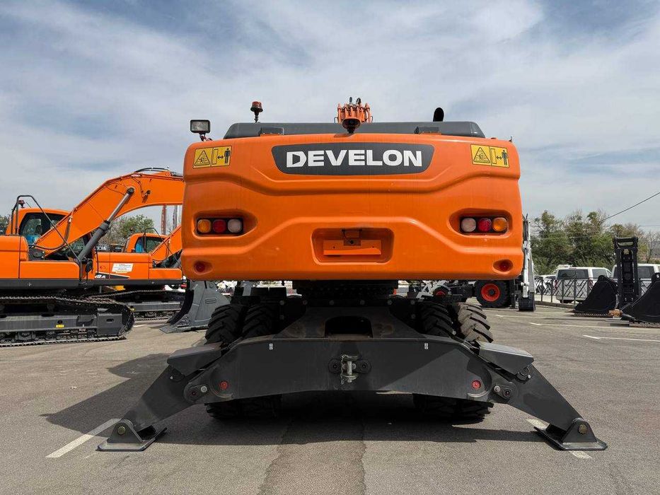Develon DX210 Made in Korea