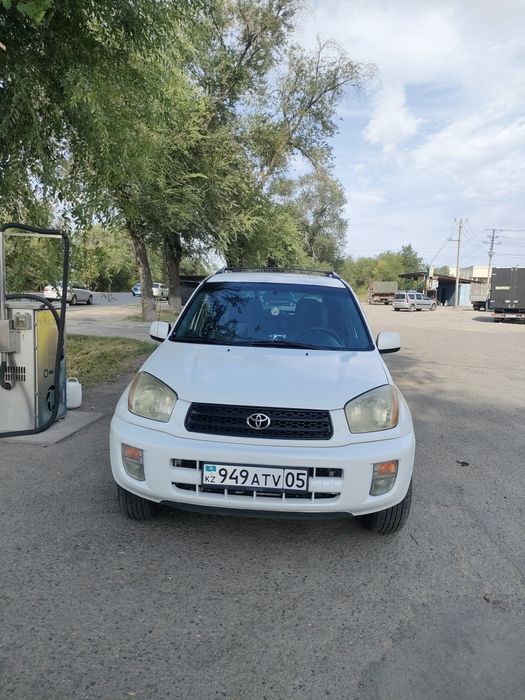 Тойота Рав4 продам