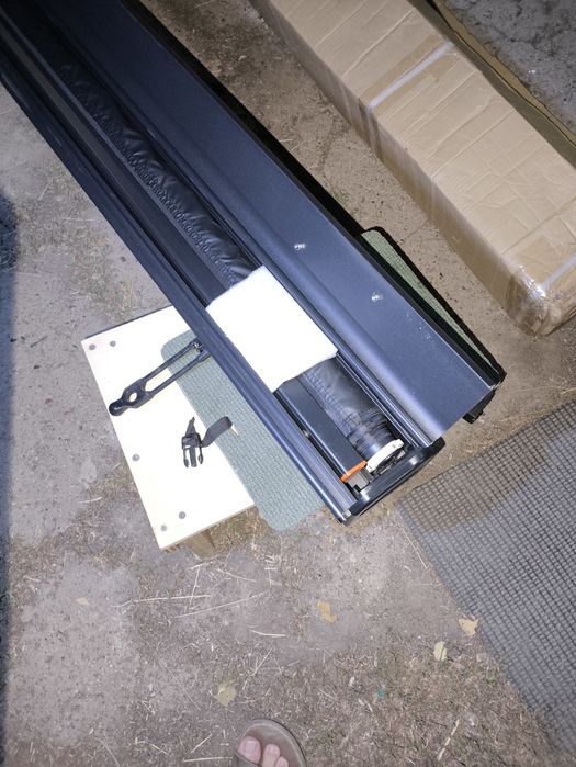 Маркиза на автомобиль