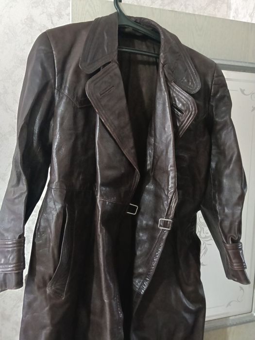 Мужской кожаный плащ