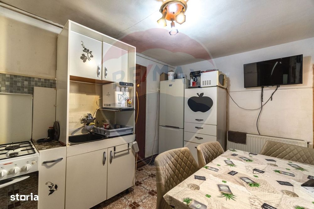 Casa Compusa Din 2 Apartamente, Scheii Brasovului| Comision 0