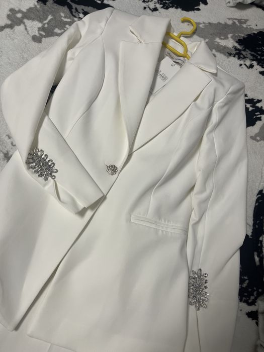 Costum damă elegant